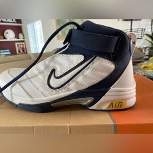 NIKE Men’s 10 Jordan’s Air Force Lockdown